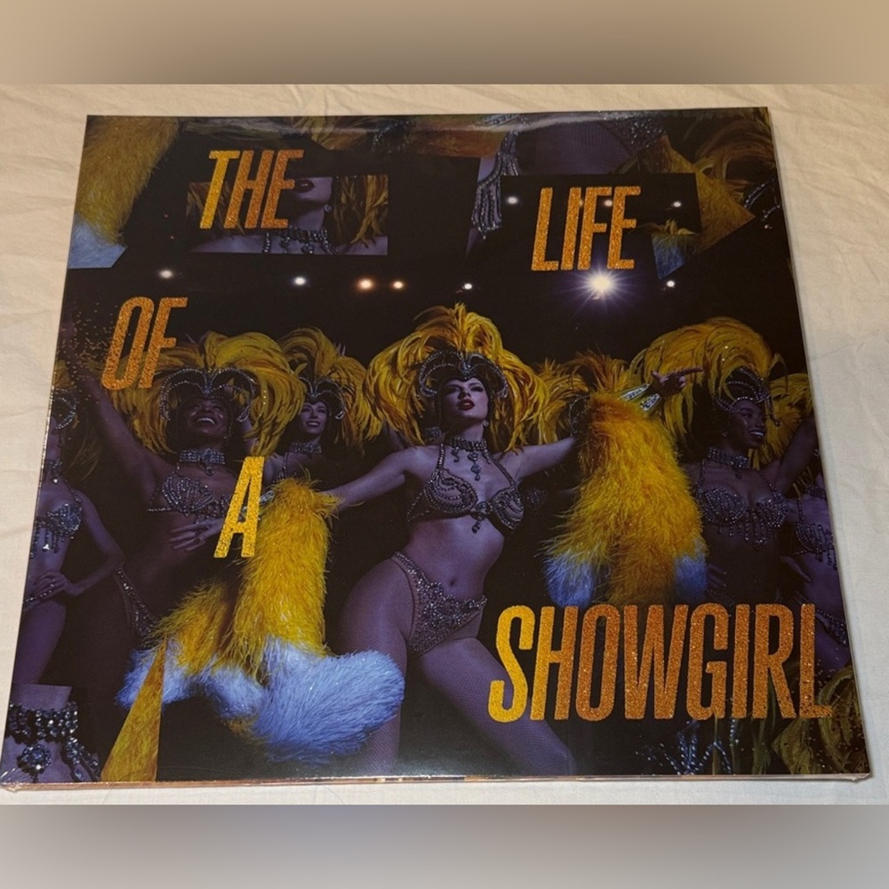 The Life of a Showgirl Baby That’s Show Business Lovely Bouquet Golden Vinyl